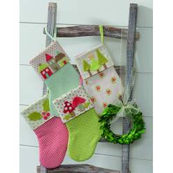 Moda All-Stars - Merry Makers - Patchwork Quilts and Projects to Celebrate the Season Martingale - 6