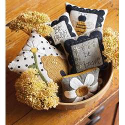 Bowl Me Over - A Bounty of Tiny Pillows to Enjoy Every Day, Debbie Busby - Martingale Martingale - 8