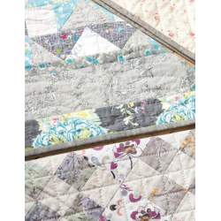 Little Quilts & Gifts from Jelly Roll Scraps, Carolyn Forster Search Press - 4