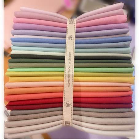 Bundle Arcobaleno con 26 Fat Quarter Multicolore Roberta De Marchi - 1