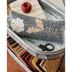 Wool, Needle & Thread - The Go-To Guide for Wool Stitchery by Lisa Bongean - Martingale Martingale - 8