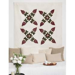 Red & Green Quilts: 14 Classic Quilts with Enduring Appeal - Martingale Martingale - 1