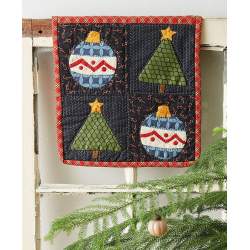 Tabletop Turnabouts - 2-for-1 Small Quilts for Your Home by Jan Patek - Martingale Martingale - 4