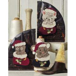 Buttermilk Basin's Ornament Extravaganza II - 45 Holiday Favorites by Stacy West Martingale - 10