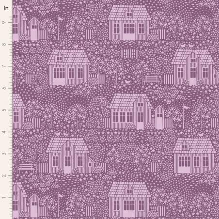 Tilda Hometown My Neighborhood Lilac, Tessuto Viola con Casette in Campagna Tilda Fabrics - 1