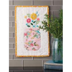 Make It Mini - 13 Small Quilts with a Splash of Embroidery by Beverly McCullough - Martingale Martingale - 13