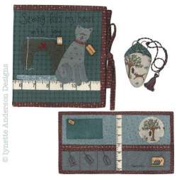 Lynette Anderson Designs, Bottone Legno, Buttons & Tape Measure 'The Sewing Book' Lynette Anderson Designs - 2